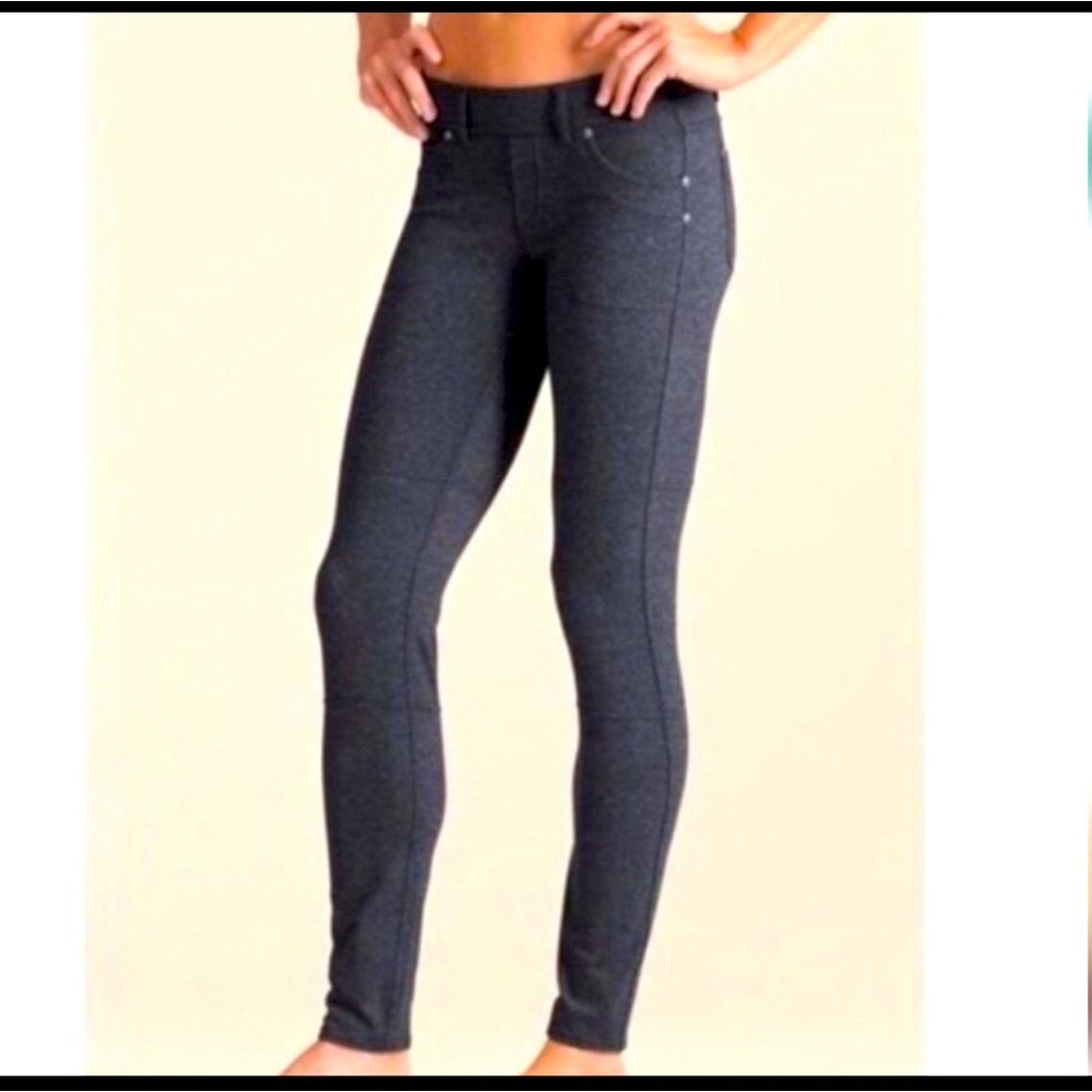 Athleta Betonna Legging pockets--faux denim-S